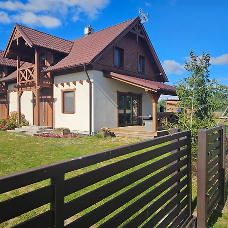 Milochowka - Dom Drewniany Blizniak 別荘 *