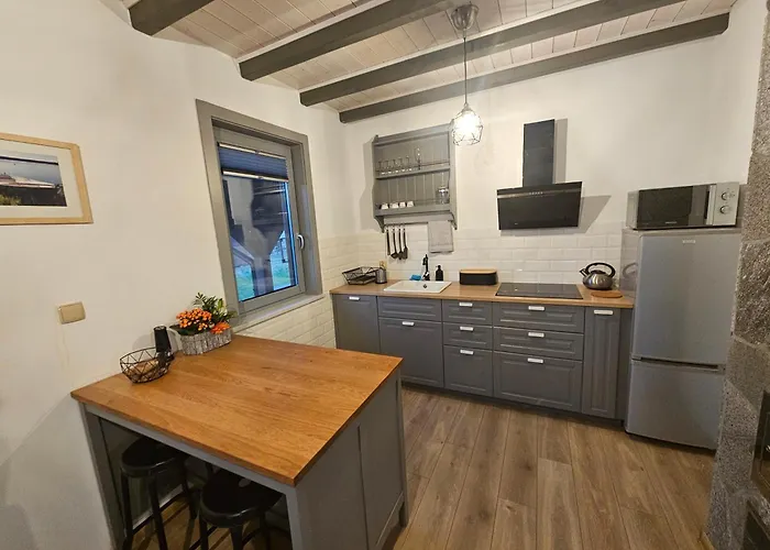 Milochówka - Dom Drewniany Bliźniak * Wdzydze Tucholskie