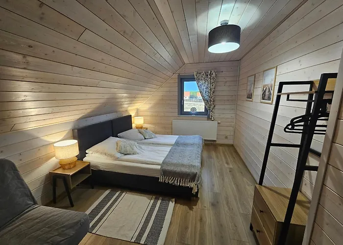 Milochówka - Dom Drewniany Bliźniak * Wdzydze Tucholskie